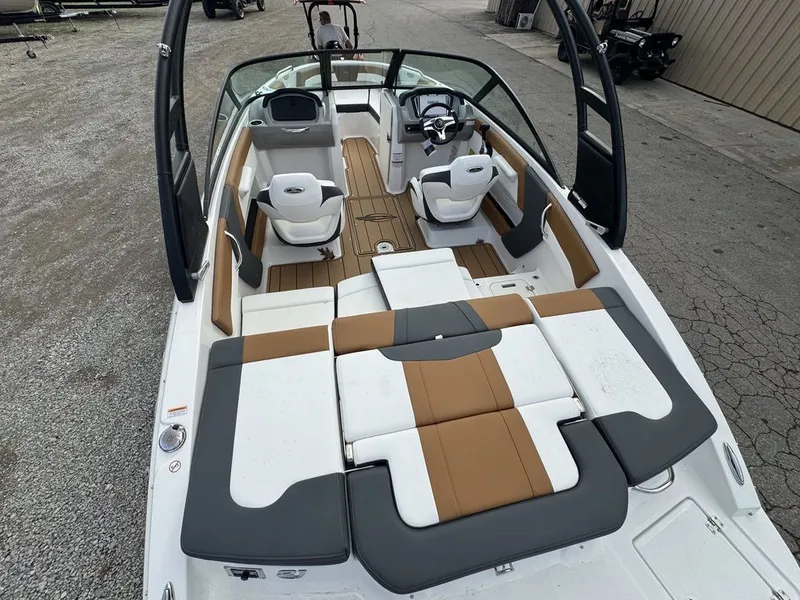 Slide: The Image of Chaparral 21 SSi 2026 - 6