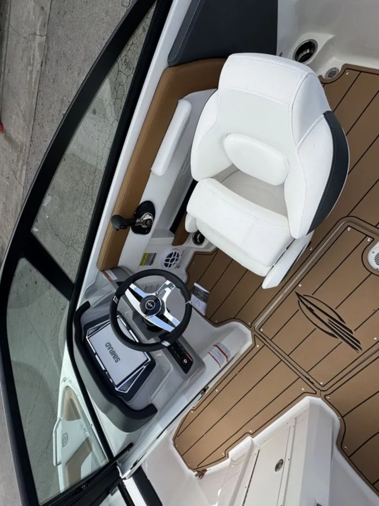 Slide: The Image of Chaparral 21 SSi 2026 - 7