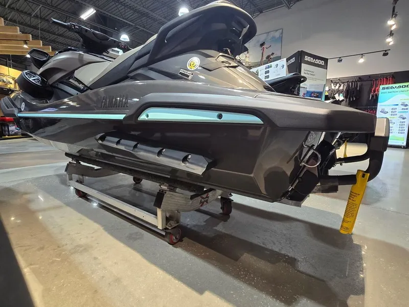 Slide: The Image of Yamaha FX® HO with Audio 2025 - 2