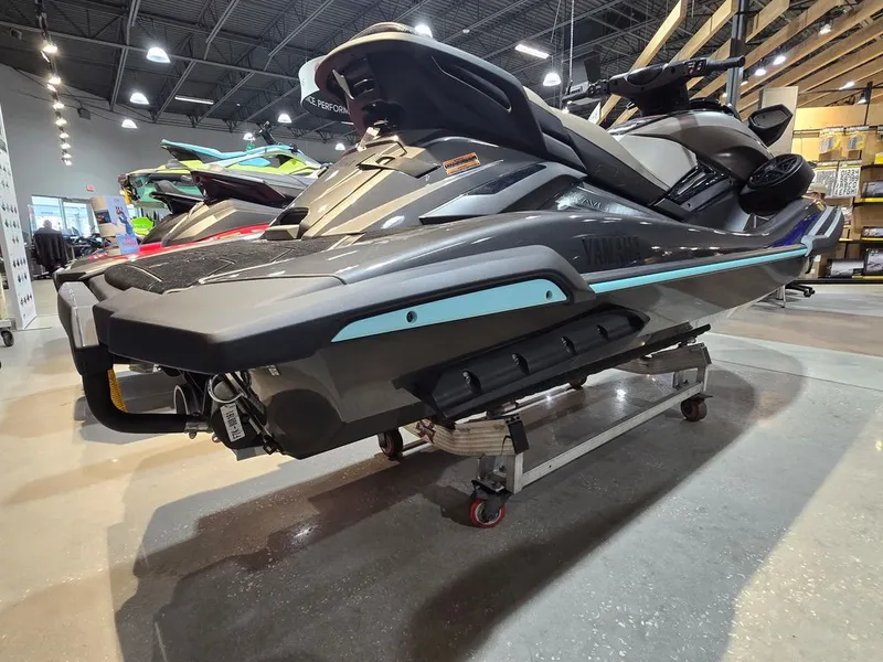 Slide: The Image of Yamaha FX® HO with Audio 2025 - 3