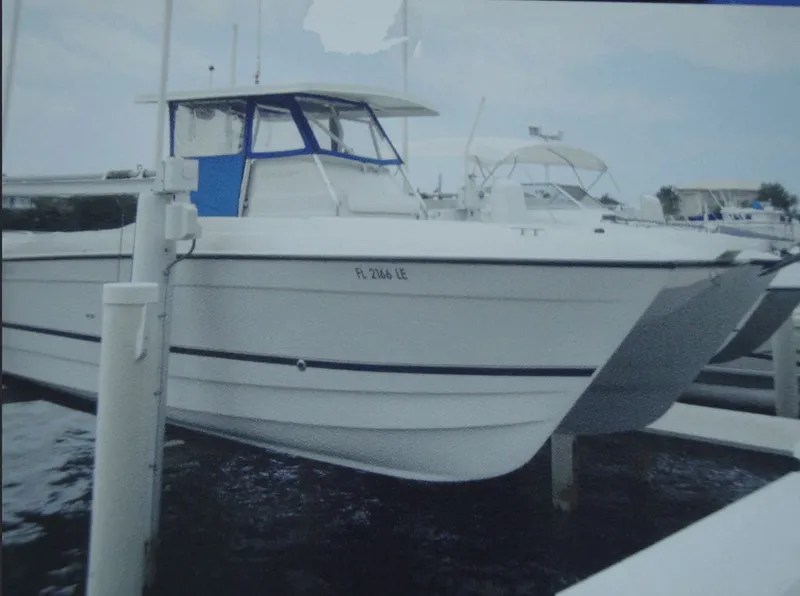 Slide: The Image of Glacier Bay 260 Canyon Runner 2000 - 5