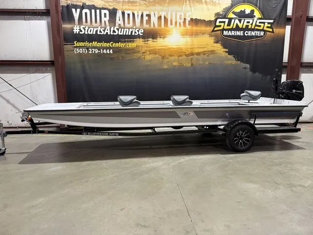 The Image of Supreme S52 W/Tohatsu 40 Jet 2026 - 1