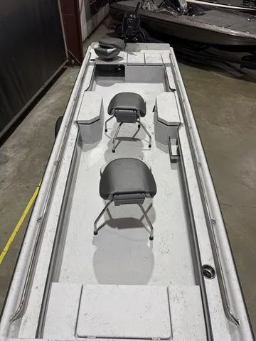 Slide: The Image of Supreme S52 W/Tohatsu 40 Jet 2026 - 8