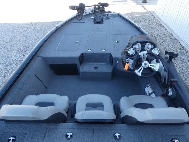 Slide: The Image of Tracker Pro Team™ 195 TXW 40th Anniversary Edition 2018 - 10