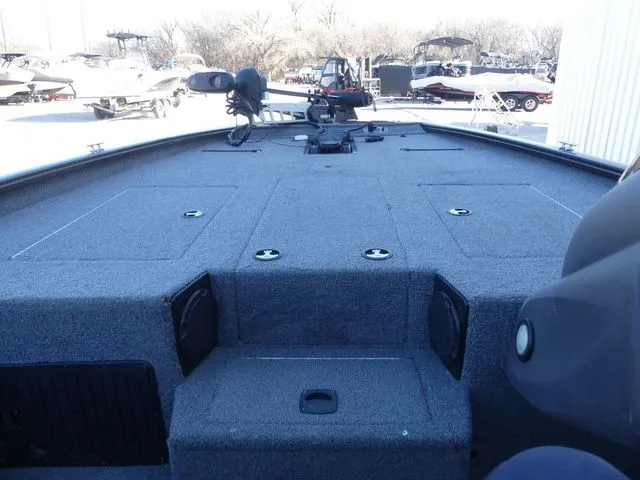 Slide: The Image of Tracker Pro Team™ 195 TXW 40th Anniversary Edition 2018 - 15