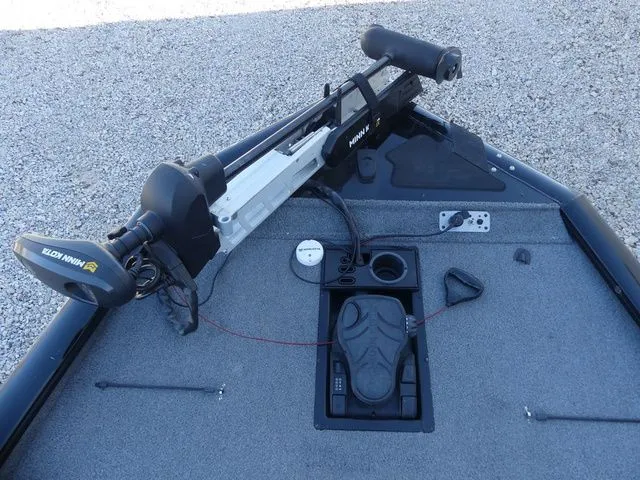 Slide: The Image of Tracker Pro Team™ 195 TXW 40th Anniversary Edition 2018 - 16