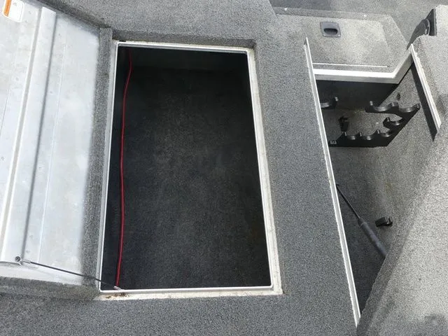 Slide: The Image of Tracker Pro Team™ 195 TXW 40th Anniversary Edition 2018 - 19