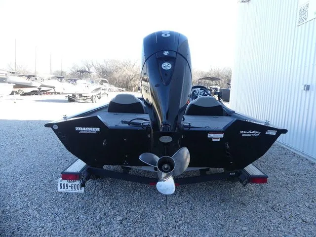 Slide: The Image of Tracker Pro Team™ 195 TXW 40th Anniversary Edition 2018 - 5