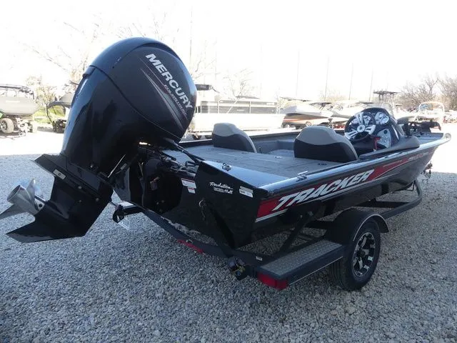 Slide: The Image of Tracker Pro Team™ 195 TXW 40th Anniversary Edition 2018 - 7