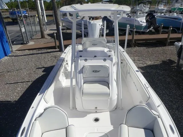 Slide: The Image of Glasstream 240 CCX 2025 - 15