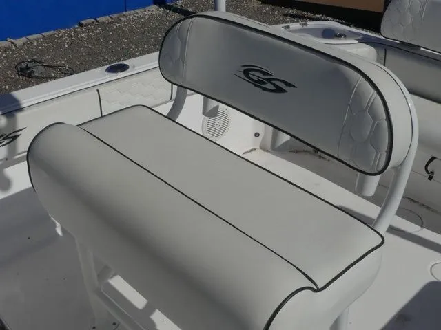 Slide: The Image of Glasstream 240 CCX 2025 - 19