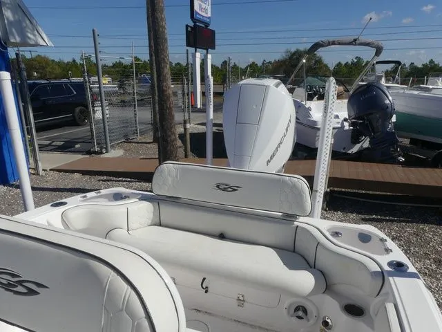 Slide: The Image of Glasstream 240 CCX 2025 - 21