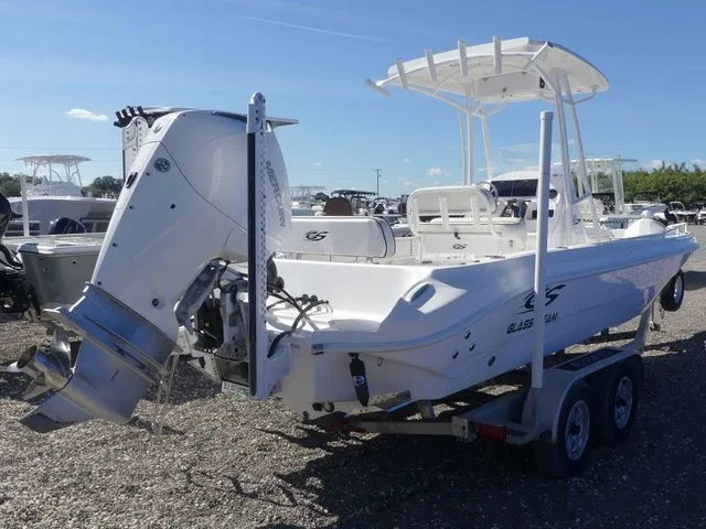 Slide: The Image of Glasstream 240 CCX 2025 - 4