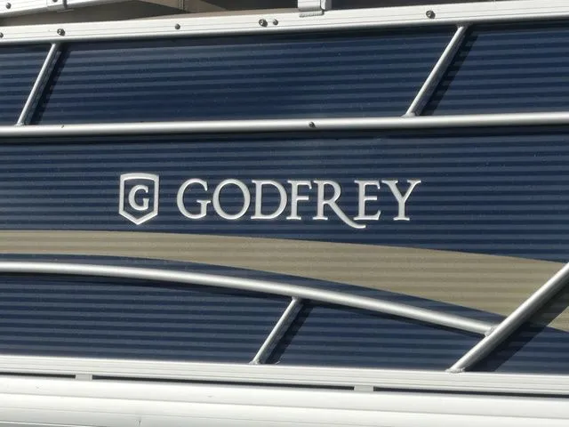 Slide: The Image of Godfrey SW 2186 C 2020 - 7