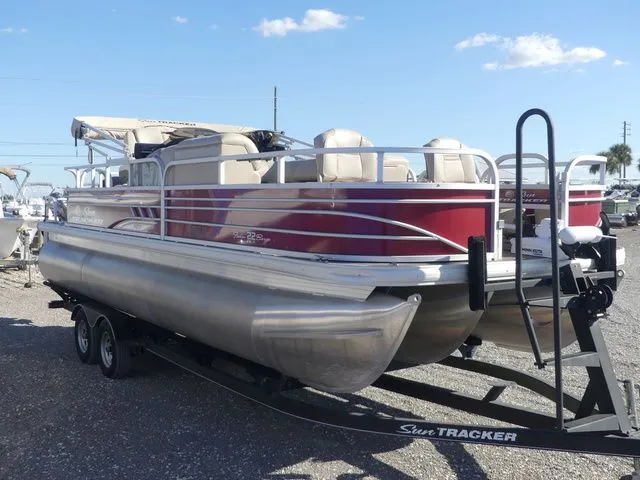 Slide: The Image of Sun Tracker Fishin' Barge 22 DLX 2020 - 3