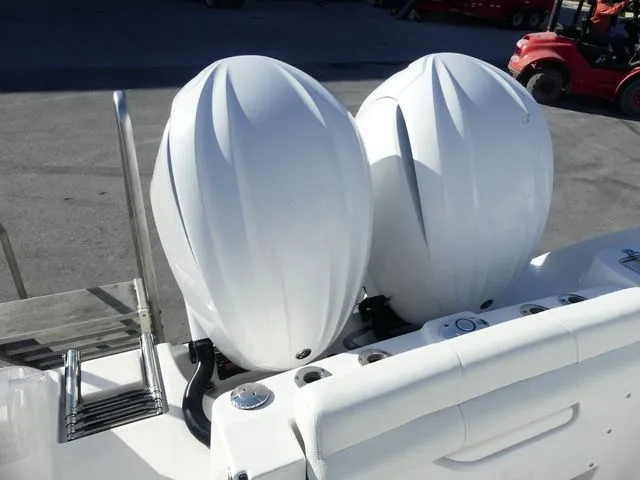 Slide: The Image of Edgewater 262CC 2023 - 7