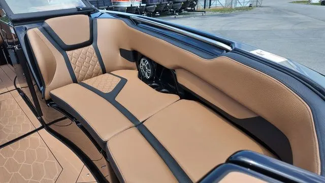 Slide: The Image of Yamaha 255XD 2026 - 11