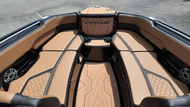 Slide: The Image of Yamaha 255XD 2026 - 30