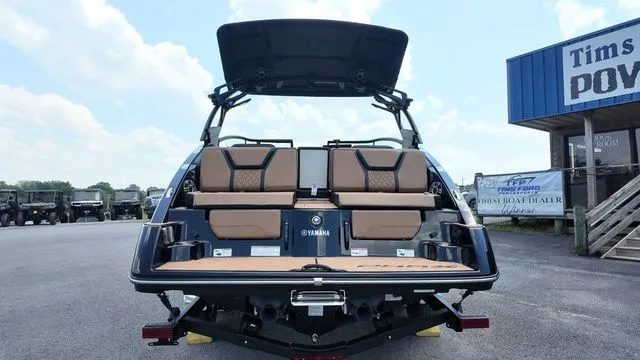 Slide: The Image of Yamaha 255XD 2026 - 4