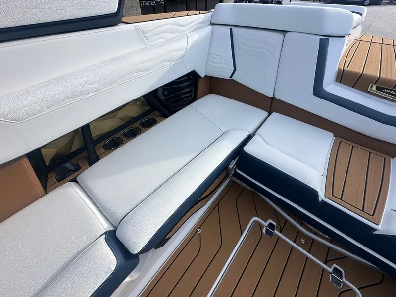 Slide: The Image of Nautique G23 2026 - 11