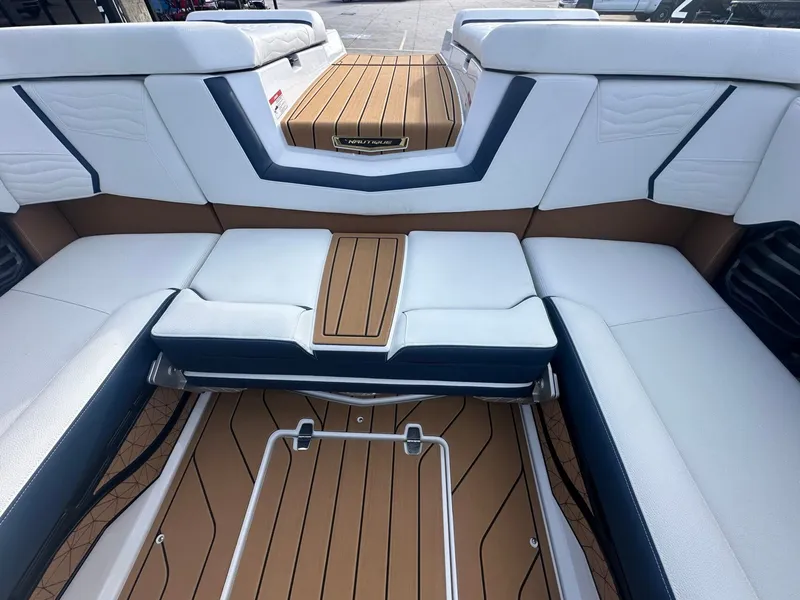 Slide: The Image of Nautique G23 2026 - 12