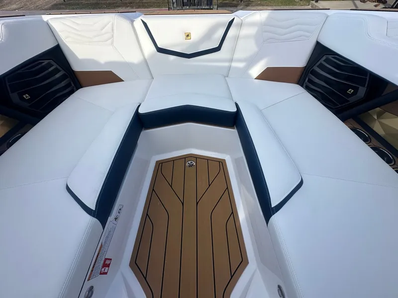 Slide: The Image of Nautique G23 2026 - 20