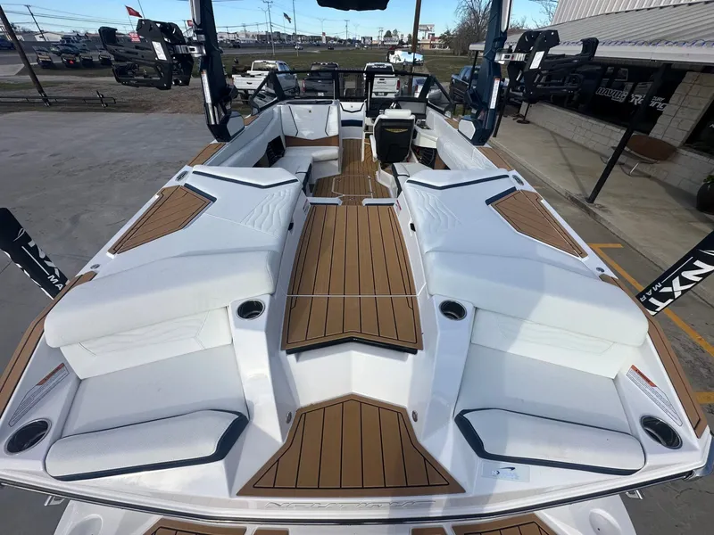 Slide: The Image of Nautique G23 2026 - 9