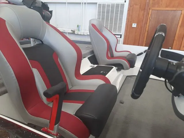 Slide: The Image of Nitro Z19 2025 - 21