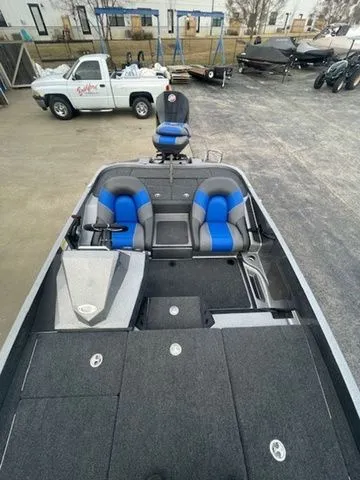 Slide: The Image of Ranger Z185 2025 - 26