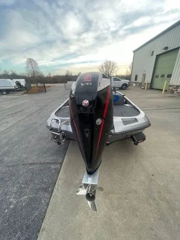 Slide: The Image of Ranger Z185 2025 - 34