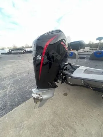 Slide: The Image of Ranger Z185 2025 - 4