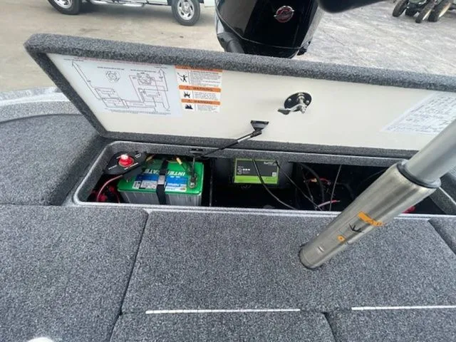 Slide: The Image of Ranger Z185 2025 - 8