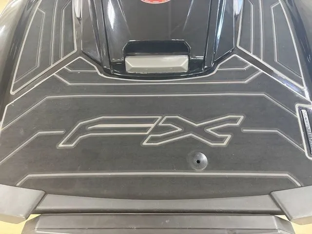 Slide: The Image of Yamaha FX Cruiser SVHO 2025 - 14