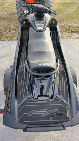 Slide: The Image of Yamaha FX Cruiser SVHO 2025 - 8