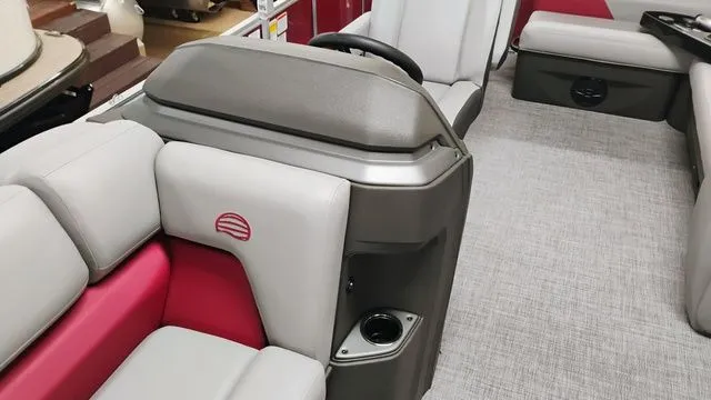 Slide: The Image of Sun Tracker Party Barge 20 DLX 2026 - 11