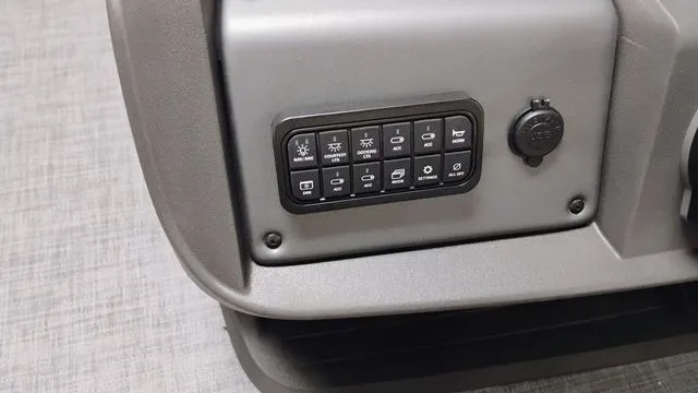 Slide: The Image of Sun Tracker Party Barge 20 DLX 2026 - 27