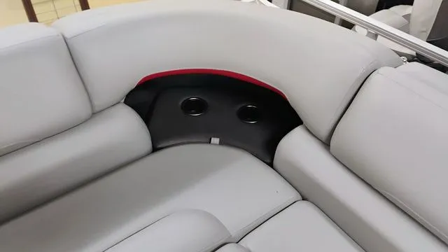 Slide: The Image of Sun Tracker Party Barge 20 DLX 2026 - 30