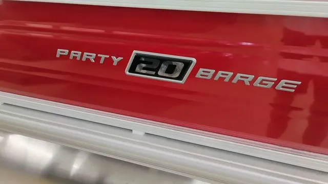 Slide: The Image of Sun Tracker Party Barge 20 DLX 2026 - 42