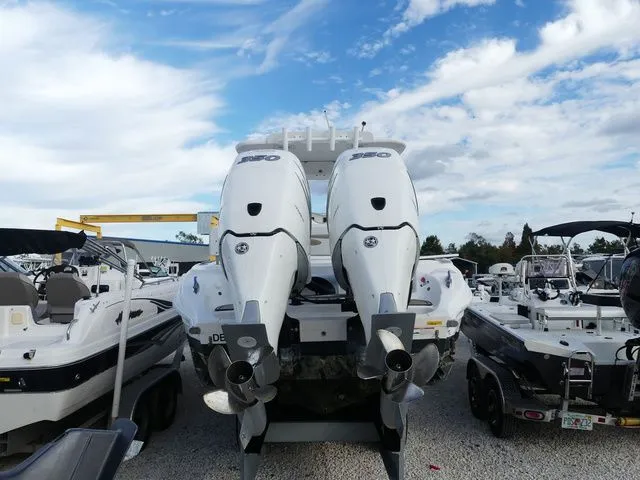 Slide: The Image of Glasstream 328 SCX 2018 - 3