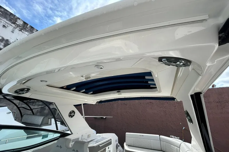 Slide: The Image of 2020 Sea Ray Sundancer 320 boat interior with sleek design and modern features. - 15