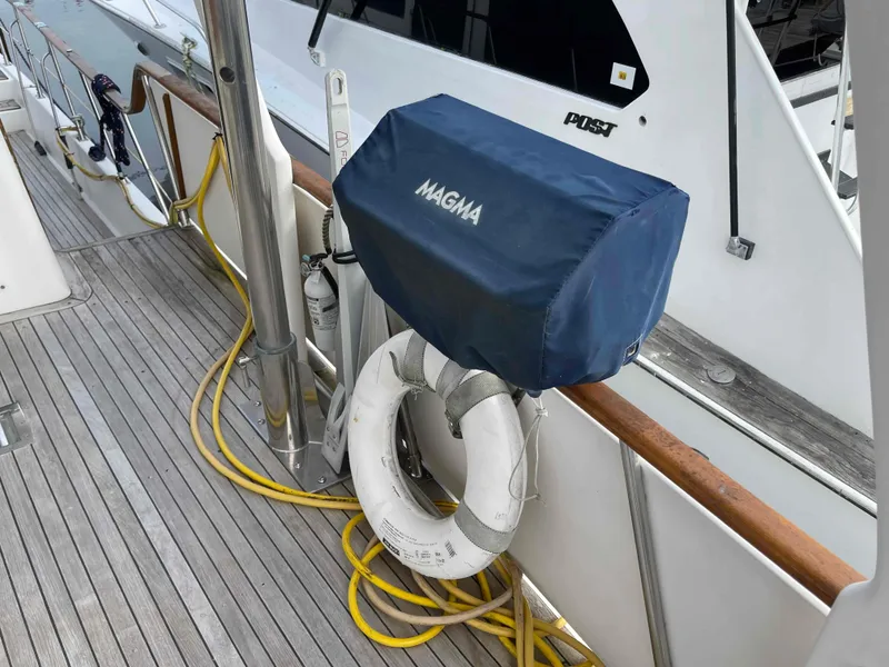 Slide: The Image of Gas stove on a 1986 Kha Shing Spindrift yacht. - 41