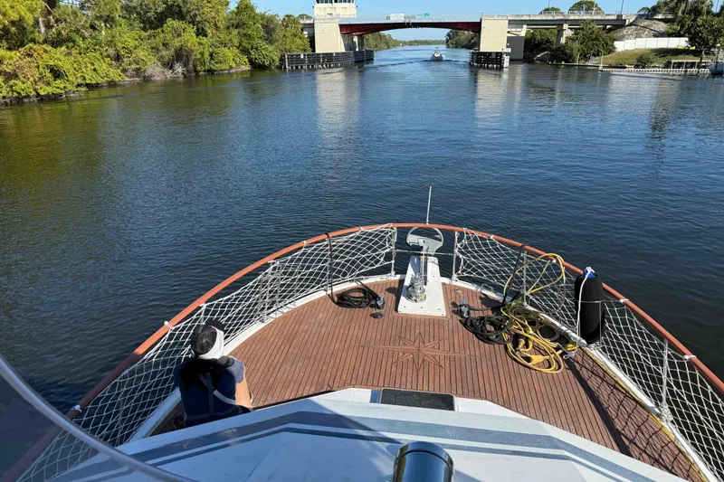 Slide: The Image of Heating system in the engine room of 1986 Kha Shing Spindrift. - 50
