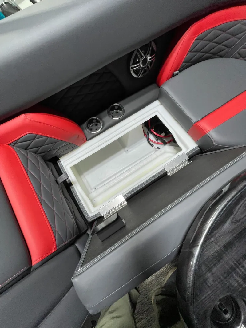 Slide: The Image of Godfrey MC235SBC 2026 - 18