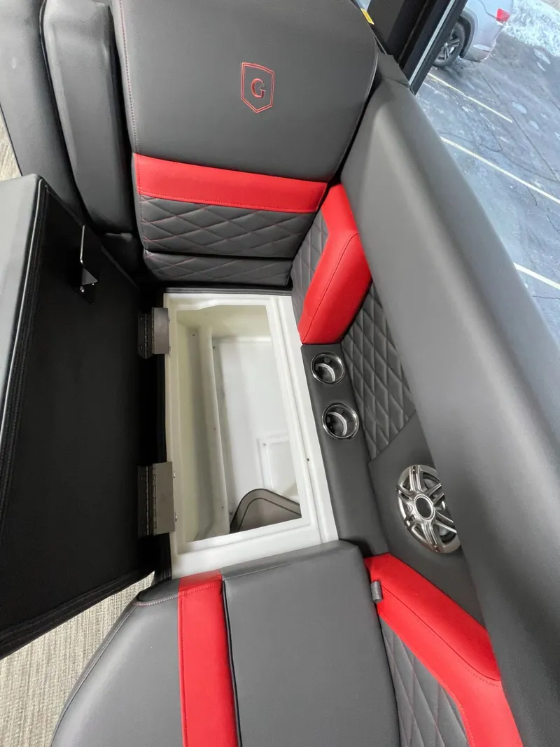 Slide: The Image of Godfrey MC235SBC 2026 - 20