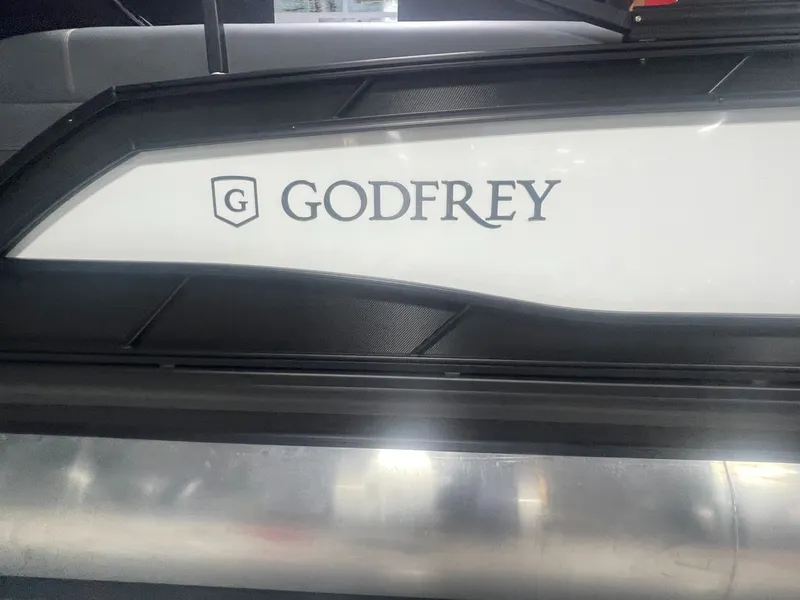 Slide: The Image of Godfrey MC235SBC 2026 - 3