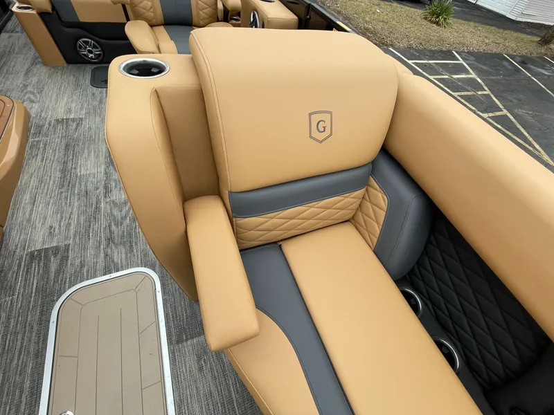 Slide: The Image of Godfrey MC235SFLC 2026 - 16