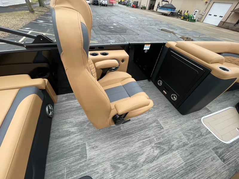 Slide: The Image of Godfrey MC235SFLC 2026 - 20