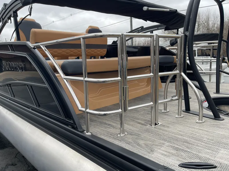 Slide: The Image of Godfrey MC235SFLC 2026 - 7