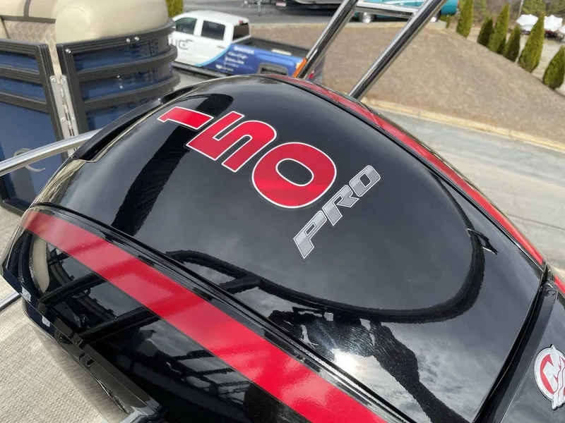 Slide: The Image of Crest Platinum 220 SLC 2024 - 3