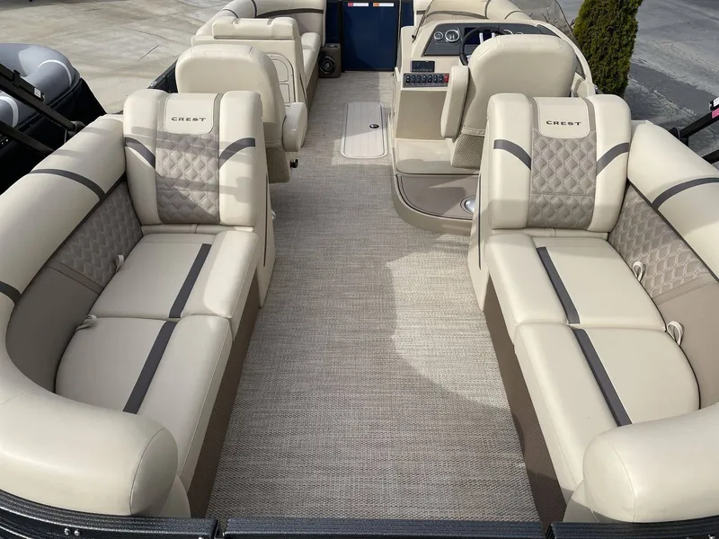 Slide: The Image of Crest Platinum 220 SLC 2024 - 5